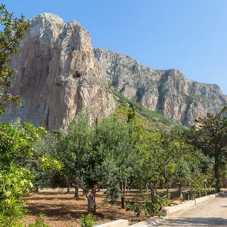 Holiday home Tra Mare E Montagna San Vito Lo Capo